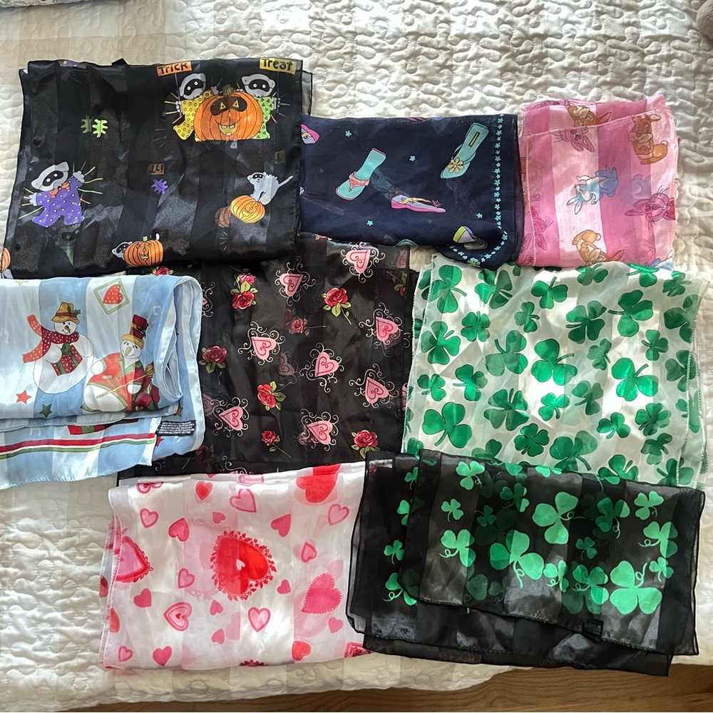 8 Holiday Print Fashion Scarf Bundle